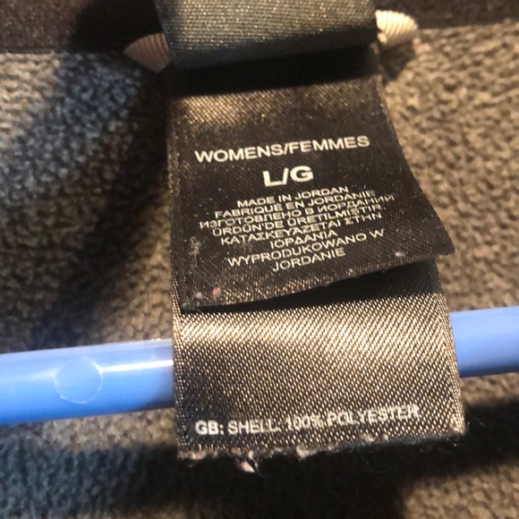 North face quarter zip - Picture 2 of 3